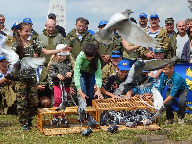 Закарпатські десантники відзначили День ВДВ на полонині Руна  - фото 2