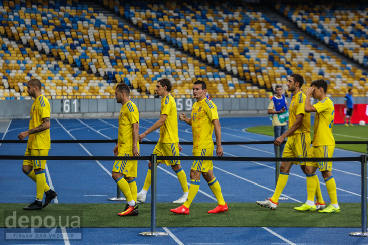 Як збірна України готувалася до гри з Ісландією при непорожніх трибунах - фото 21
