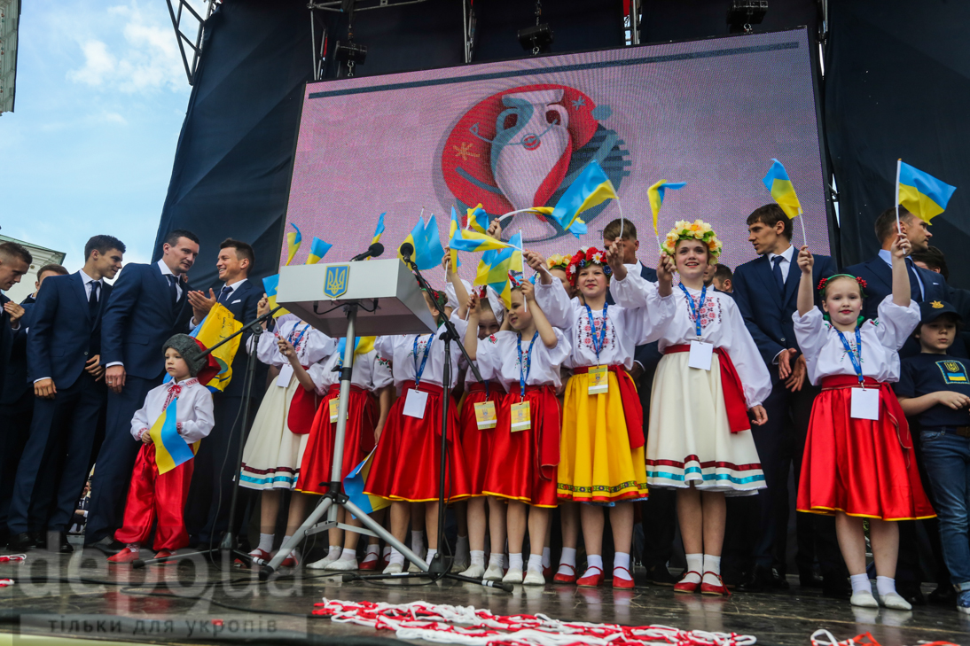 Як українці провели збірну на "Євро-2016" - фото 19