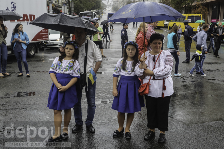 Інший парад: Як центром Києва йшли матері загиблих в АТО військових - фото 13