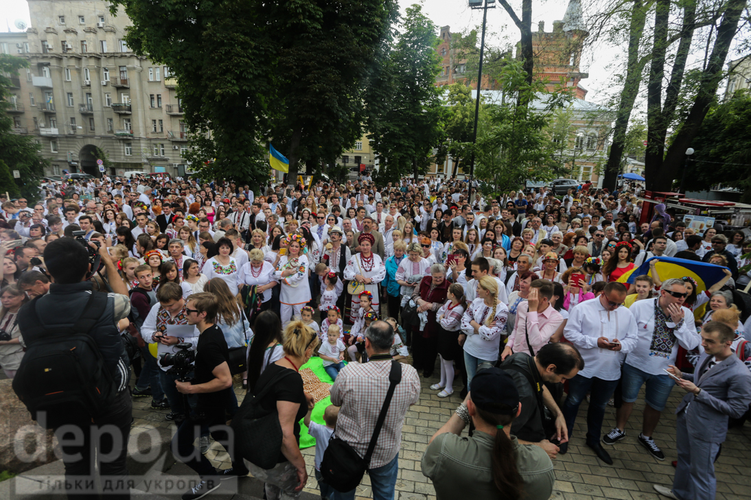 Як пройшов 17-ий Мегамарш вишиванок у Києві - фото 4