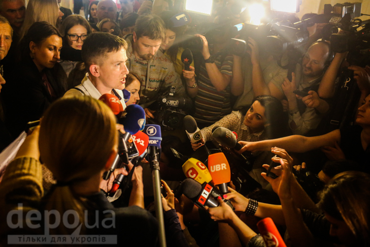 Перший день Савченко в Раді - фото 16