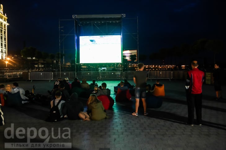 Як дивилися у фан-зоні перший матч Євро-2016 - фото 2