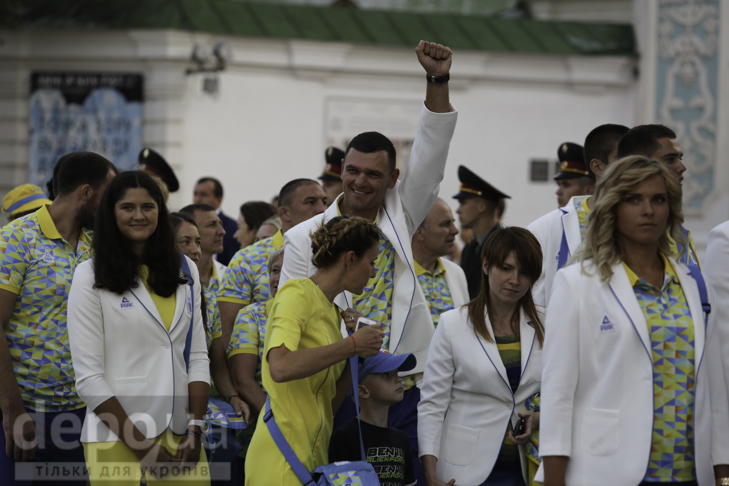 Як українських олімпійців проводжали до Бразилії - фото 5