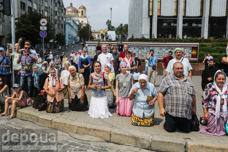 Як УПЦ МП хрестило Русь на Володимирській гірці - фото 9