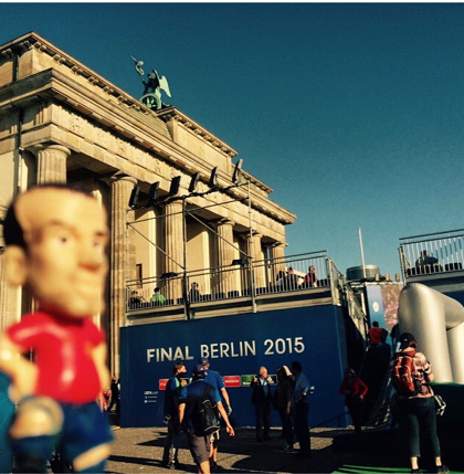 Берлін опинився у полоні фанів "Барселони" та "Ювентуса" перед фіналом Ліги чемпіонів (ФОТО) - фото 10