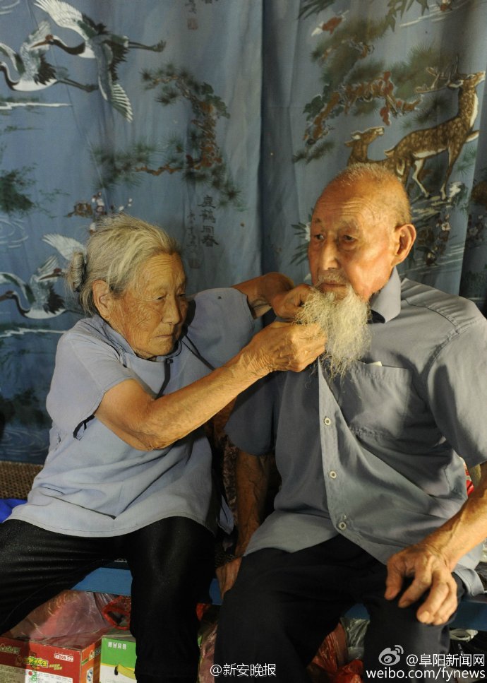 Китайське подружжя влаштували весільну фотосесію після 80 років шлюбу - фото 2