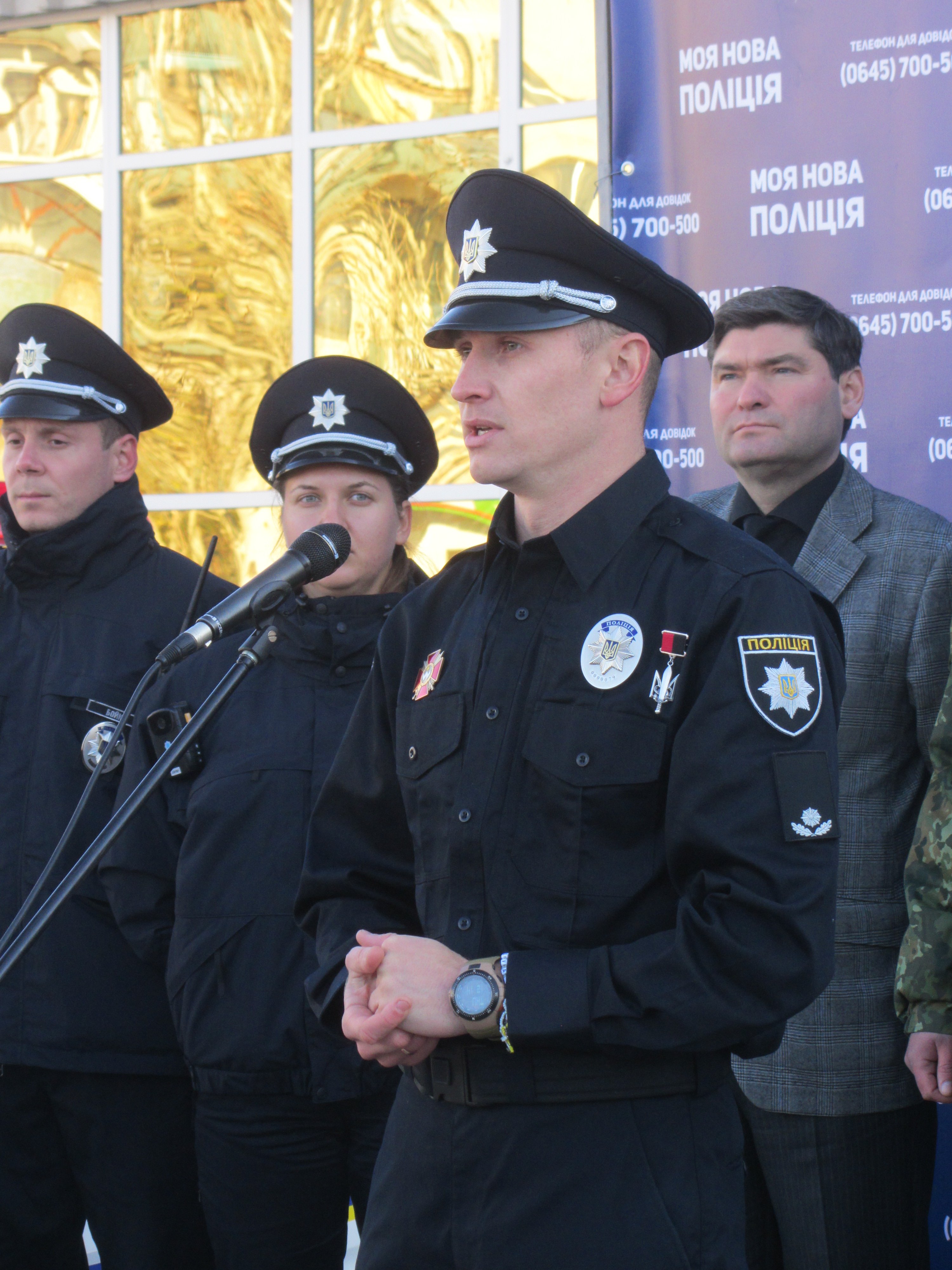 Нова поліція у Сєвєродонецьку: у кандидати записуються і чоловіки і жінки (ФОТО) - фото 3