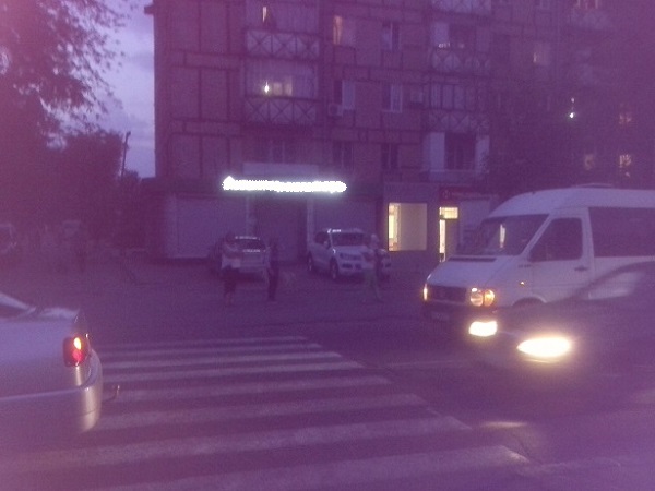 У Дніпропетровську на пішохідному переході збили 11-річного хлопця - фото 1