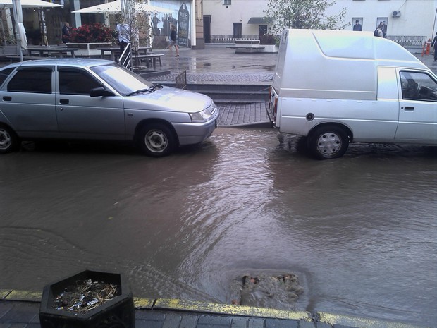 Львів знову затопило після дощу - фото 4