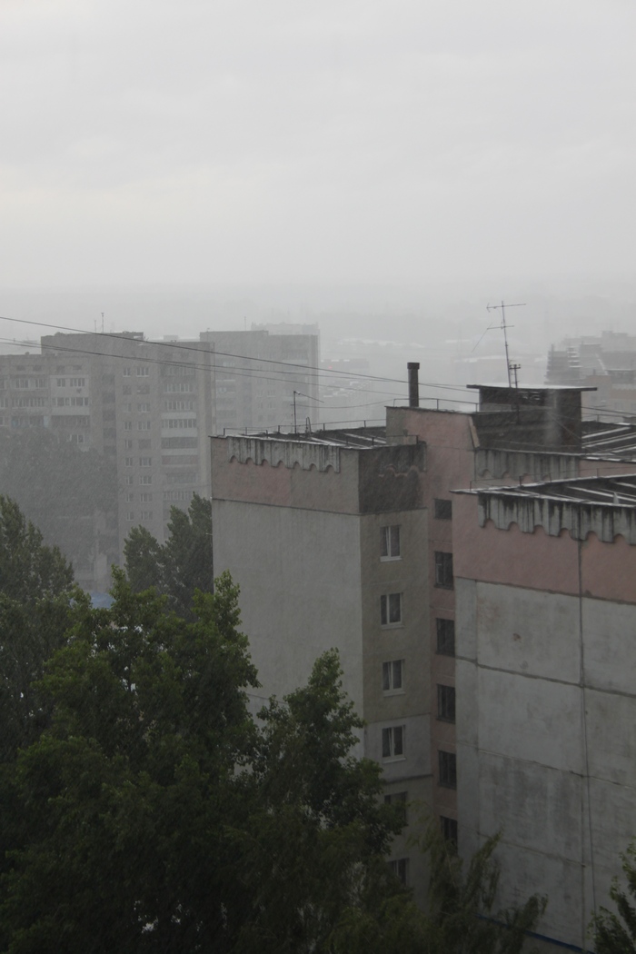 У Львові розочалася буря (ФОТО,ВІДЕО) - фото 3