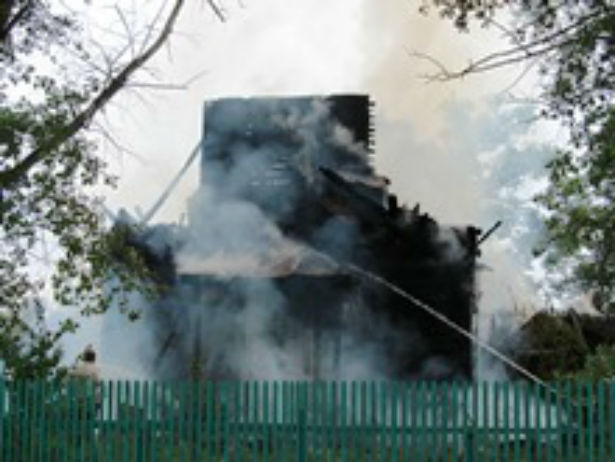 На Сумщині блискавка спалила церкву - фото 1