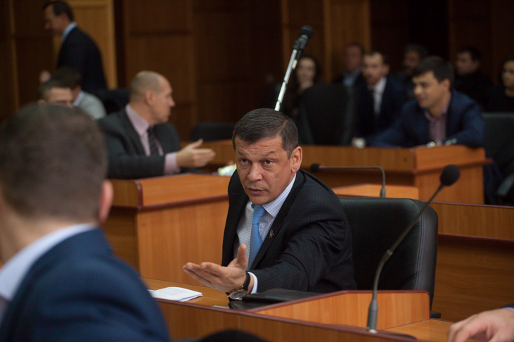 Живі фото: Як працюють ужгородські депутати без "поз" і "постановок" - фото 3