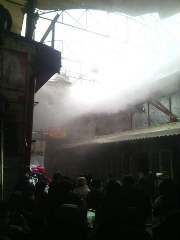 Стало відомо, що горить на харківському ринку "Барабашово" - фото 3