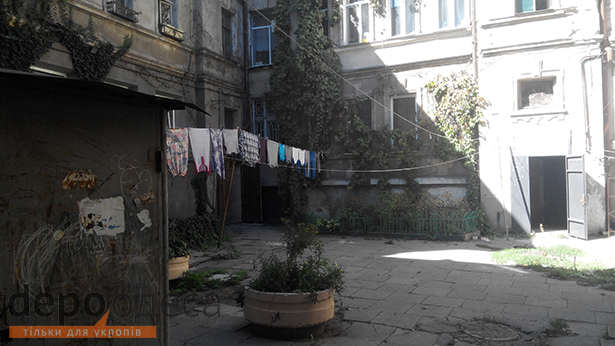 Незрівнянний колорит одеських двориків проти скла і бетону сучасності - фото 3