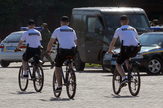 У Маріуполі на службу заступила велополіція (ФОТО) - фото 1