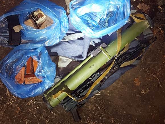  Контрабандисти ввозили на Харківщину зброю з Росії - фото 2