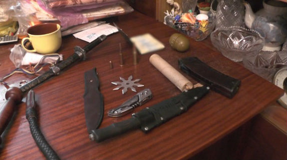 У київській квартирі виявили арсенал зброї - фото 1