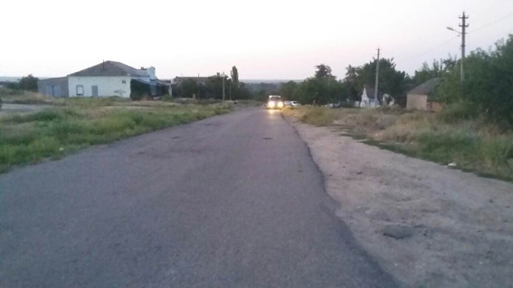 Моторошне ДТП на Миколаївщині: "BMW" зніс електроопору, водій загинув - фото 1