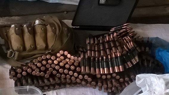 У Харкові викрили перевалочну базу торгівців зброї з АТО - фото 1
