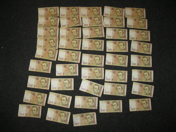 Під вивіскою державної лотереї на Сумщині працювало нелегальне "казино" - фото 2
