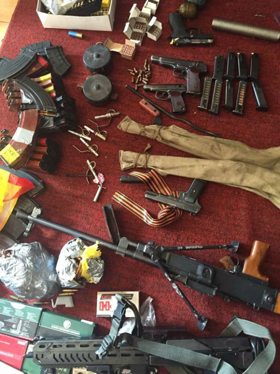 На Київщині затримали зловмисника, який хотів продати арсенал зброї - фото 1