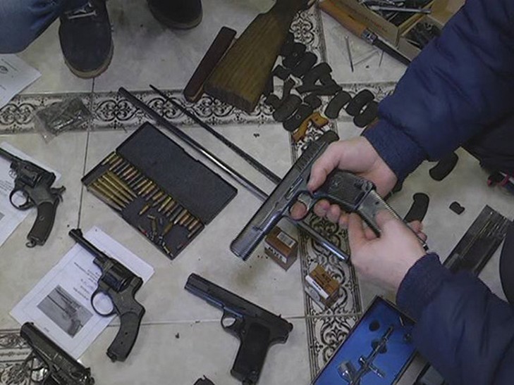 Правоохоронці в Одесі вилучили в чоловіка арсенал зброї - фото 2