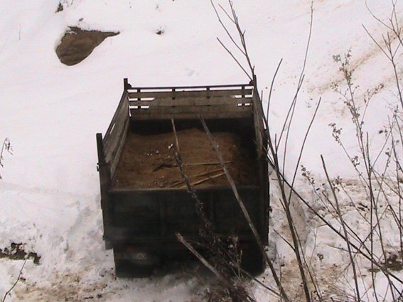 Мешканця Чернігівщини спіймали за незаконним видобуванням піску на Сумщині - фото 1