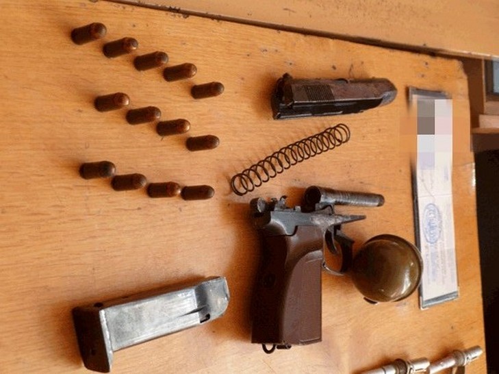 На Одещині затримали "АТОшника" з 21-ю гранатою та пістолетом - фото 2