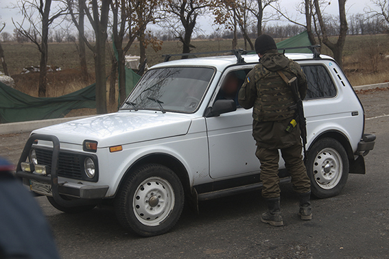 Поліцейські Донбасу затримали грабіжників ювелірного салону на Сумщині - фото 1