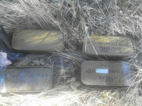 У зоні АТО знайшли два схрони з боєприпасами - фото 1