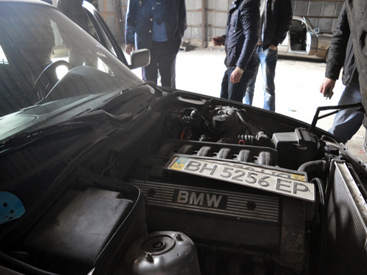 В Одесі поліція знайшла викрадені автівки - фото 1