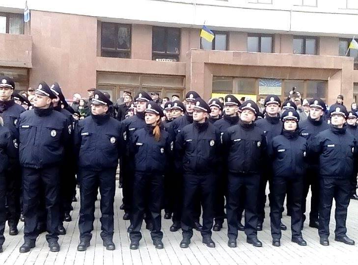 Нові поліцейські Франківська склали присягу - фото 2