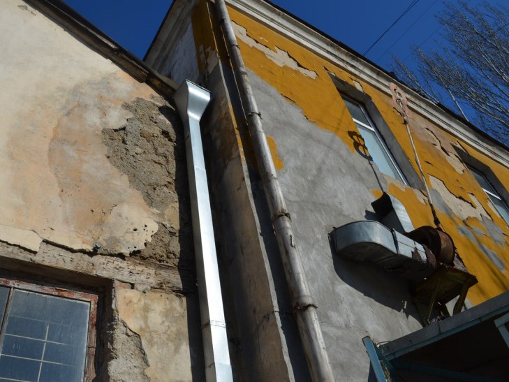 У Миколаєві будівля школи фехтування дала тріщини