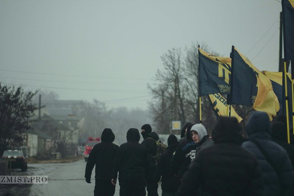 На Харківщині будинки поліцейських начальників закидали "коктейлями Молотова" - фото 4