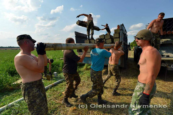Як рік тому українські бійці звільняли Піски (ФОТО) - фото 2