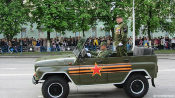На парад до луганських терористів приїхали "Нічні вовки" (ФОТО) - фото 2