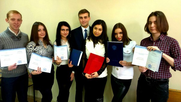 Студентам у "ДНР" видали російські дипломи (ФОТО) - фото 3