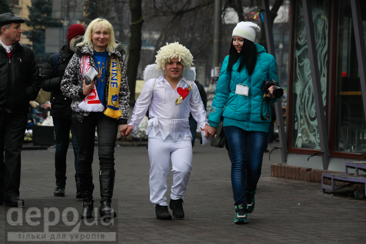 День Святого Валентина на Євромайдані: Пікет ГПУ і пригоди Амура - фото 18