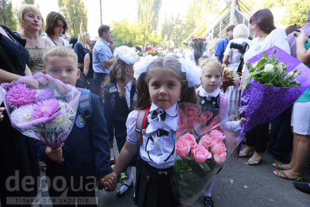 Як святкують День знань у випадковій київській школі (ФОТОРЕПОРТАЖ) - фото 19