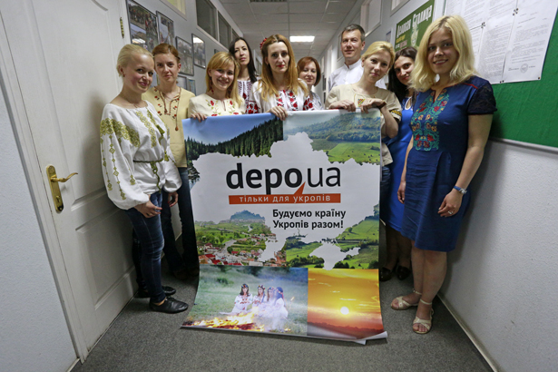 Журналісти depo.ua прийшли на роботу у вишиванках - фото 1