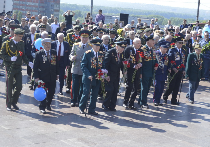 Як у Дніпропетровську відсвяткували 9 травня - фото 5