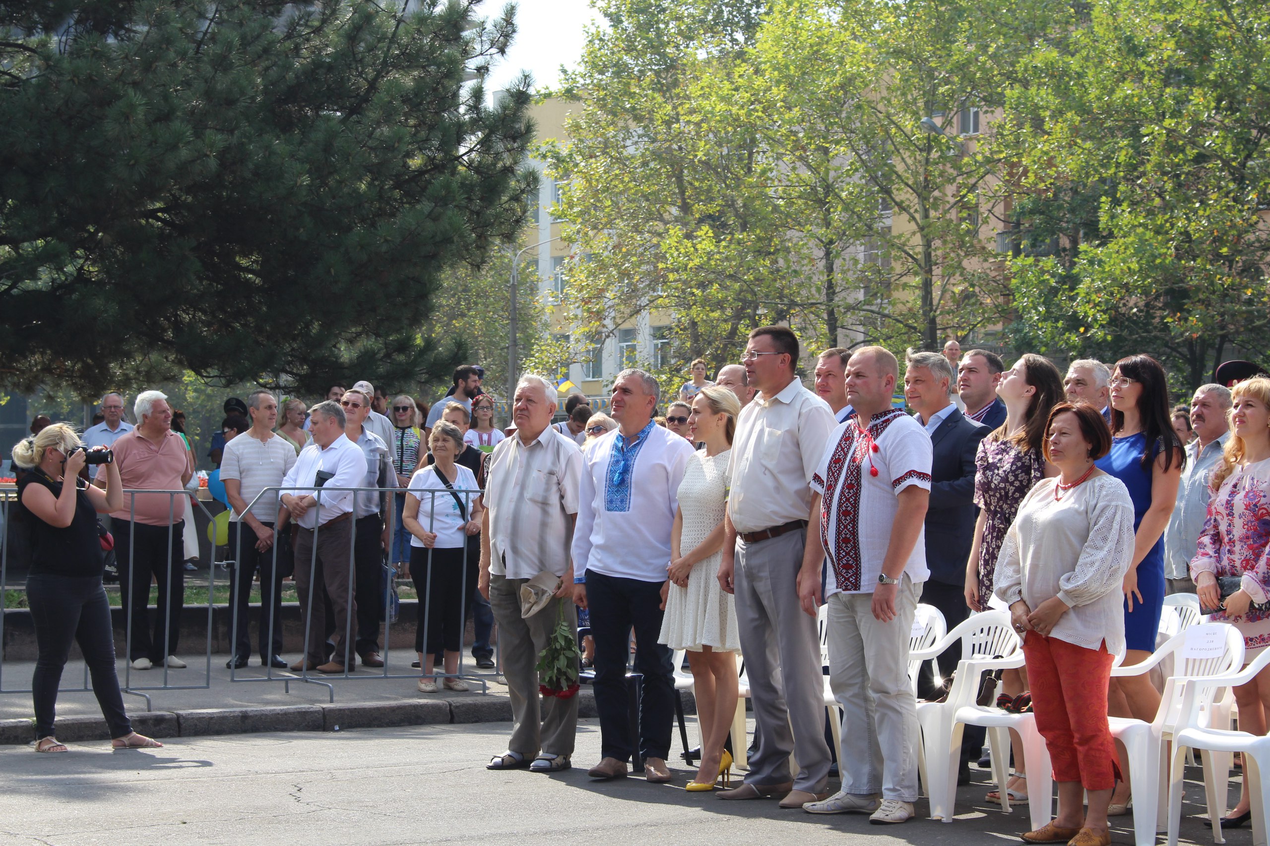 Миколаїв почав святквання Дня Незалежності з військової ходи