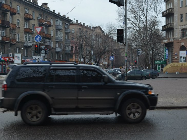 У центрі Миколаєва "розгорнуло" світлофор