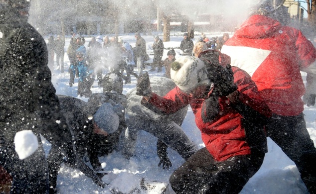 У Вашингтоні пройшли масштабні "Снігові війни"  - фото 1