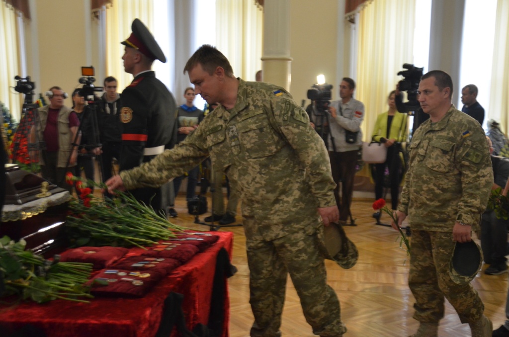 На Лук’янівському кладовищі перепоховали командира 51-ї мехбригади - фото 1