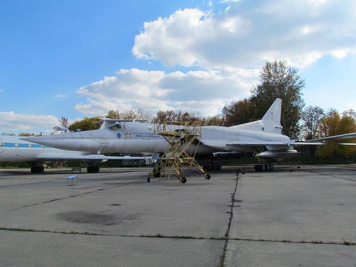 Як у Полтаві різали на брухт авіаційні бомбардувальники та чому їх продали Росії - фото 7