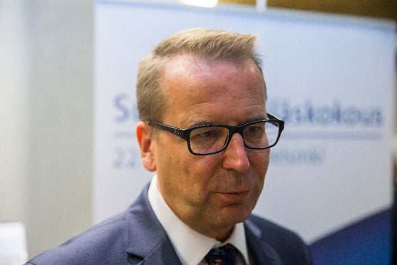 Посла Фінляндії у Швеції відсторонили від посади за секс-скандал - фото 1