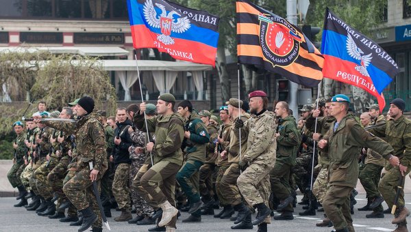 В ОБСЄ назвали парад на Донбасі порушенням мінських угод - фото 1