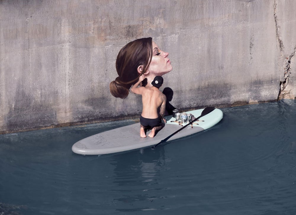 Художник дивує дівочим графіті на воді - фото 4
